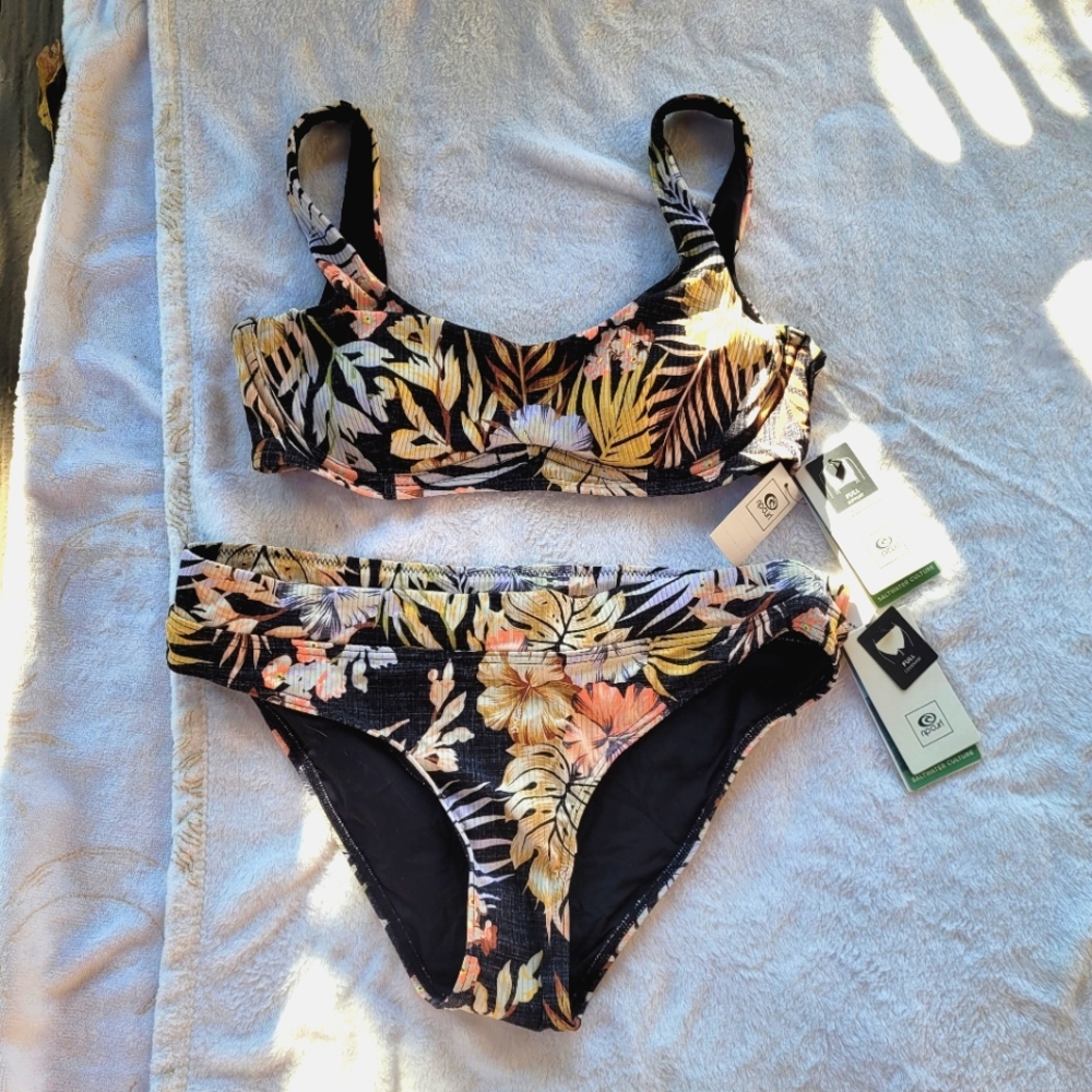 RIPCURL two piece Paradise Calling D-DD bikini in black floral tropical recycled